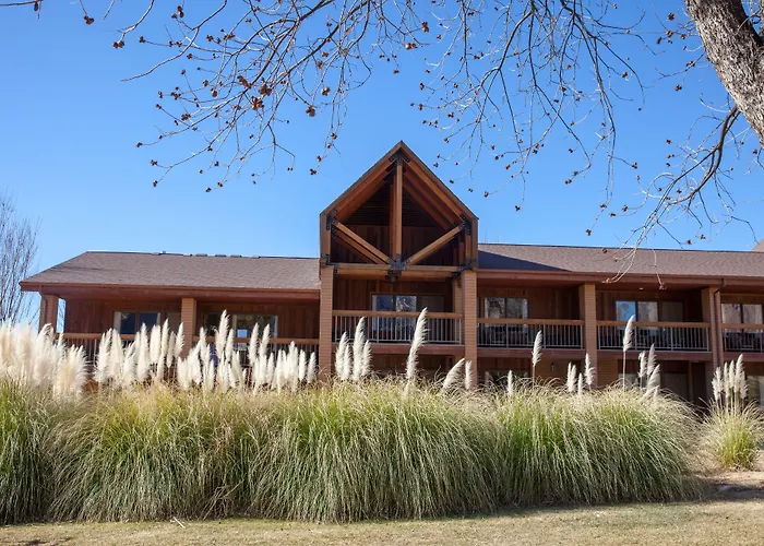 Driftwood Lodge